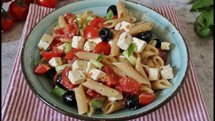 Pasta all’insalata fesa, pomodori  e mais