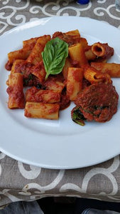 Rigatoni al ragù di polpette