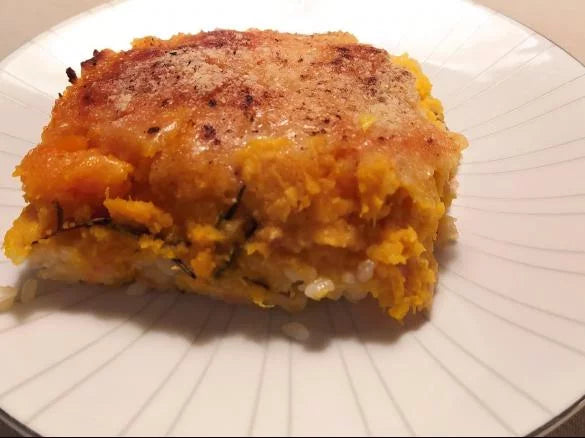 Sartù di riso con crema di zucca e provola