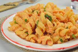 Fusilli al ragù con ricotta