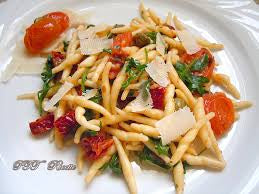Pasta fresca, Trofie al pomodoro fresco e rucola