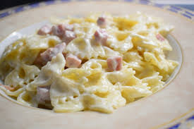 Farfalle panna e prosciutto