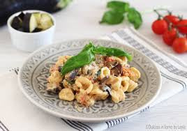 Orecchiette con melanzane e provola