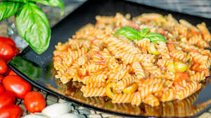 Pasta integrale con pomodoro fresco