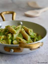 Pasta integrale con crema di nerano