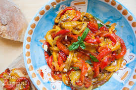 Peperoni arrostiti all’insalata