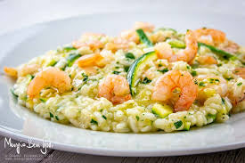 Mix di riso con zucchine e gamberetti lessati