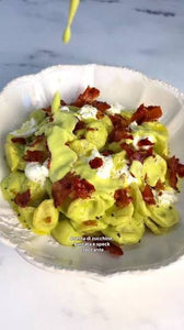 Orecchiette fredde con crema di zucchine e speck tostato