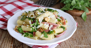 Pasta fredda noci e speck