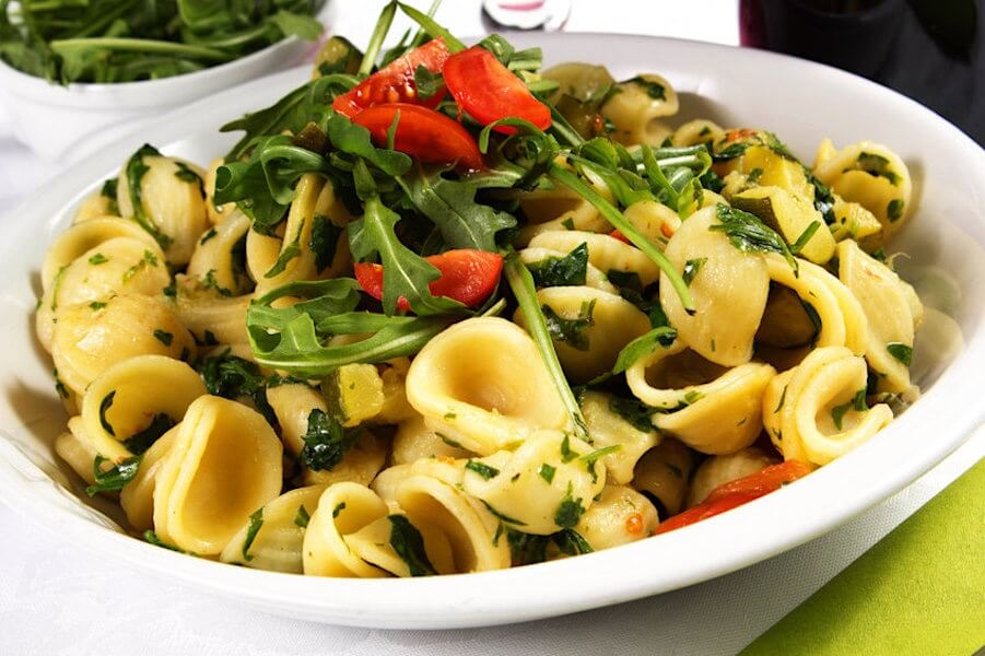 Orecchiette fredde cotto pomodori e rucola