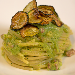 Spaghetti zucchine e pancetta
