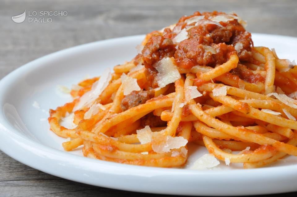 Bucatini pomodorini e salsiccia