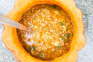Zuppa di farro, zucca e lenticchie